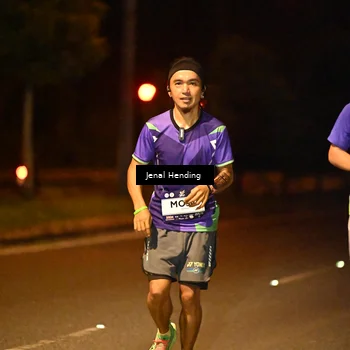 Runner Photo 7642951