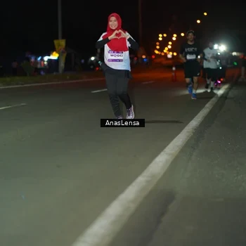 Runner Photo 7642984