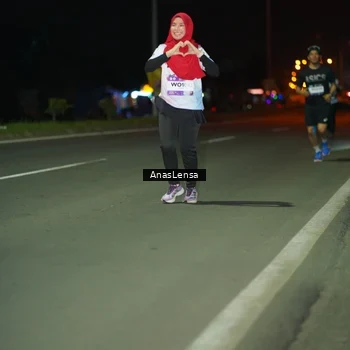 Runner Photo 7642998