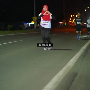 Runner Photo 7643012