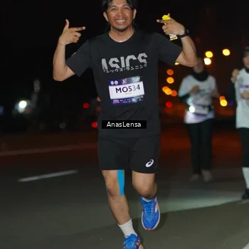 Runner Photo 7643019
