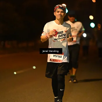 Runner Photo 7643029