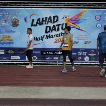 Runner Photo 7643035