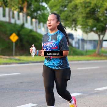 Runner Photo 7643037