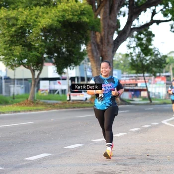 Runner Photo 7643052