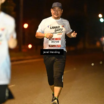 Runner Photo 7643097
