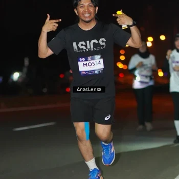 Runner Photo 7643105