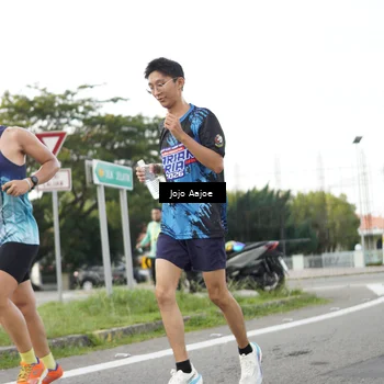 Runner Photo 7643114