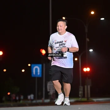 Runner Photo 7643176