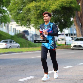 Runner Photo 7643203