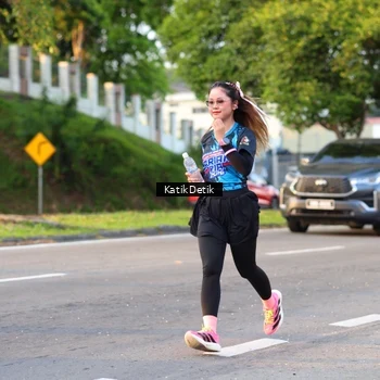 Runner Photo 7643260