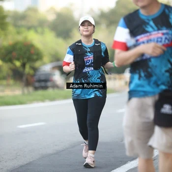 Runner Photo 7643305
