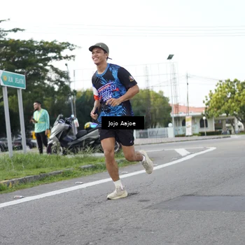 Runner Photo 7643326