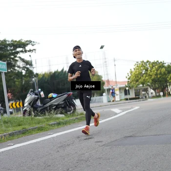 Runner Photo 7643405