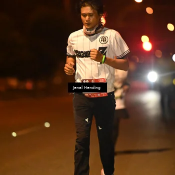 Runner Photo 7643427