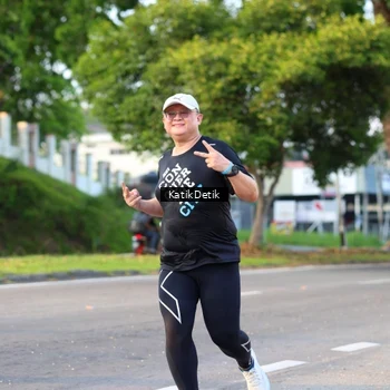 Runner Photo 7643436