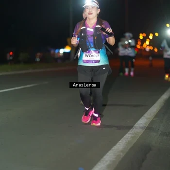 Runner Photo 7643456