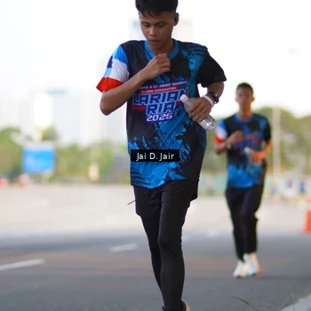 Runner Photo 7643502