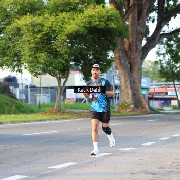 Runner Photo 7643538