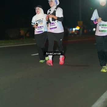 Runner Photo 7643608