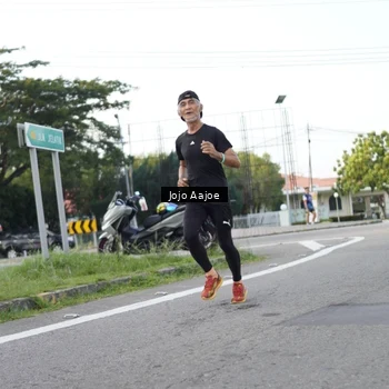 Runner Photo 7643638