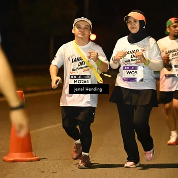 Runner Photo 7643655