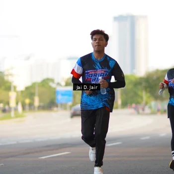 Runner Photo 7643659