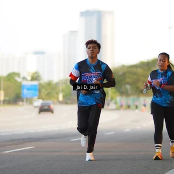 Runner Photo 7643660