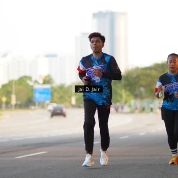 Runner Photo 7643661