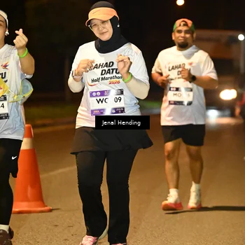 Runner Photo 7643692