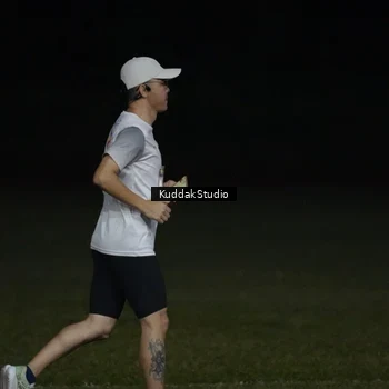Runner Photo 7643709