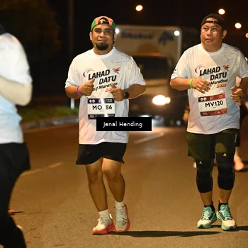 Runner Photo 7643775