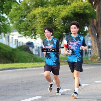 Runner Photo 7643801