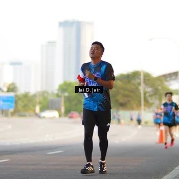Runner Photo 7643808