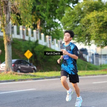 Runner Photo 7643829