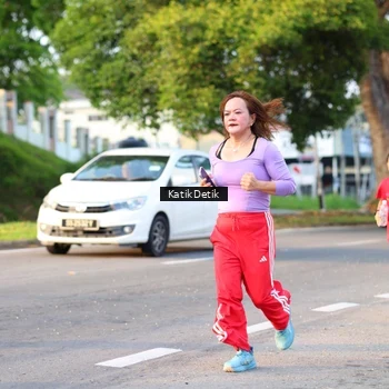 Runner Photo 7643885