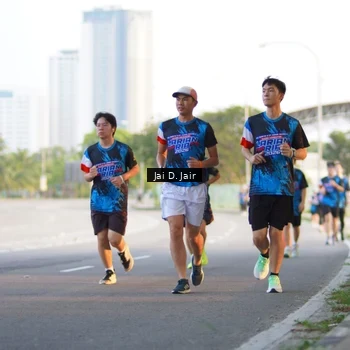 Runner Photo 7644013