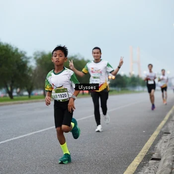 Runner Photo 7644102