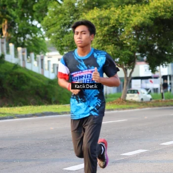 Runner Photo 7644320