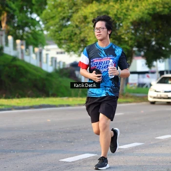 Runner Photo 7644326