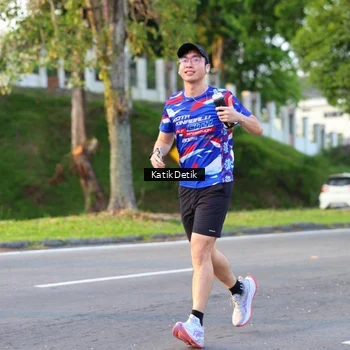 Runner Photo 7644371