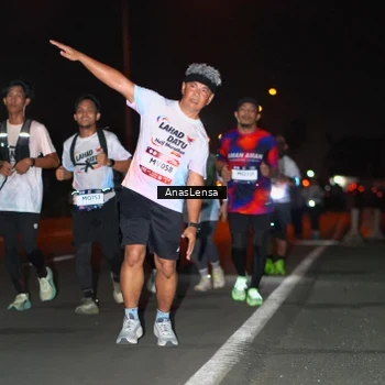 Runner Photo 7644476