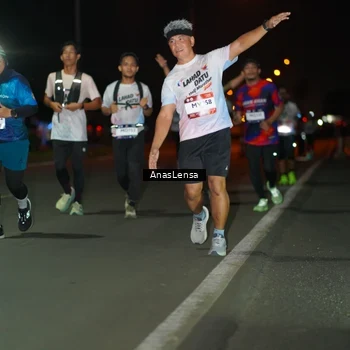 Runner Photo 7644553