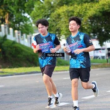 Runner Photo 7644612