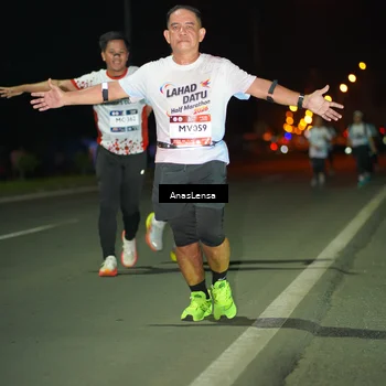 Runner Photo 7644657