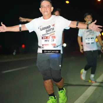 Runner Photo 7644674