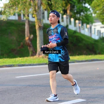 Runner Photo 7644746