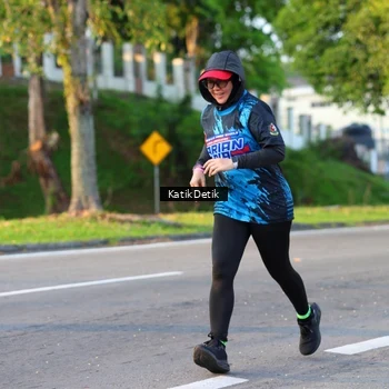 Runner Photo 7644758