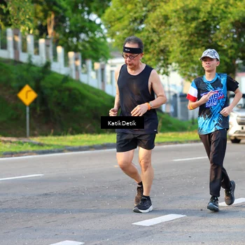 Runner Photo 7644878