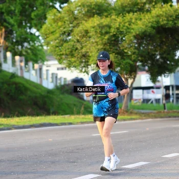 Runner Photo 7644913